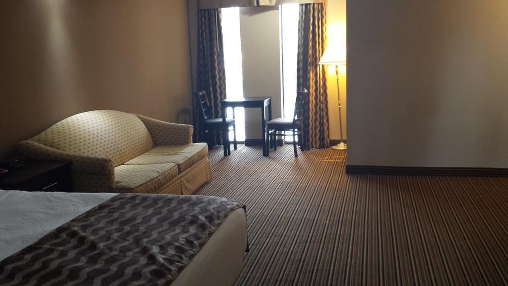 Super 8 Huntsville Luaran gambar